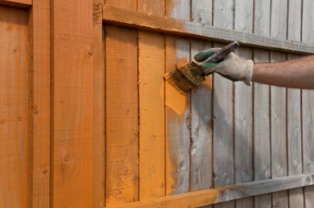 Fence Staining To Match Your Home Aesthetic Thumbnail